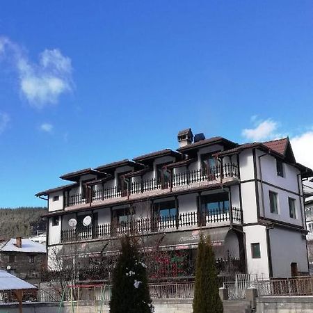 Къща За Гости Динас Zmeitsa Zewnętrze zdjęcie